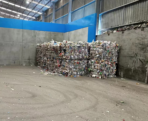 Prispôsobené obalové riešenia pre poprednú austrálsku recyklačnú skupinu
